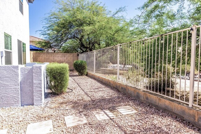 Building Photo - 7500 E Deer Valley Rd