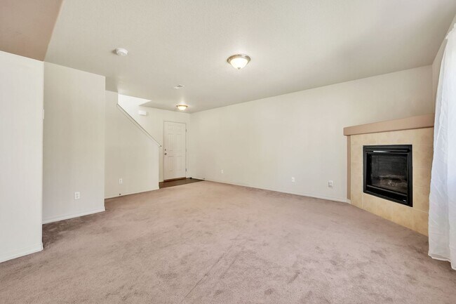 Building Photo - Academy School District 20 Home Available NOW!