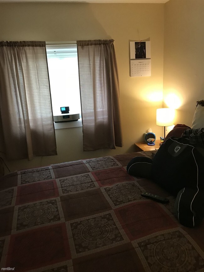 Building Photo - 2 br, 1 bath Duplex - 10118 Camshire Ct