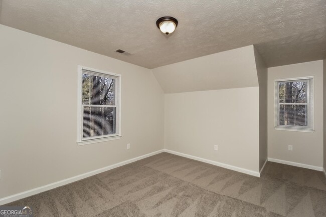 Building Photo - 413 Oak Landing Dr