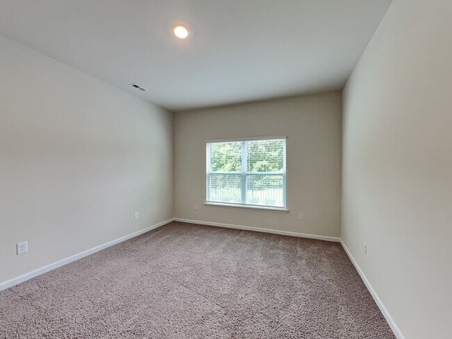 Building Photo - 425 Ridge Ave
