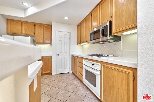 Building Photo - 28058 Dickason Dr