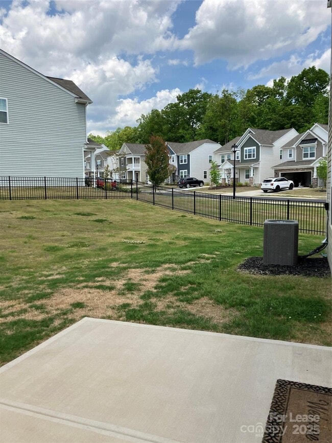 Building Photo - 223 Haddonsfield Dr