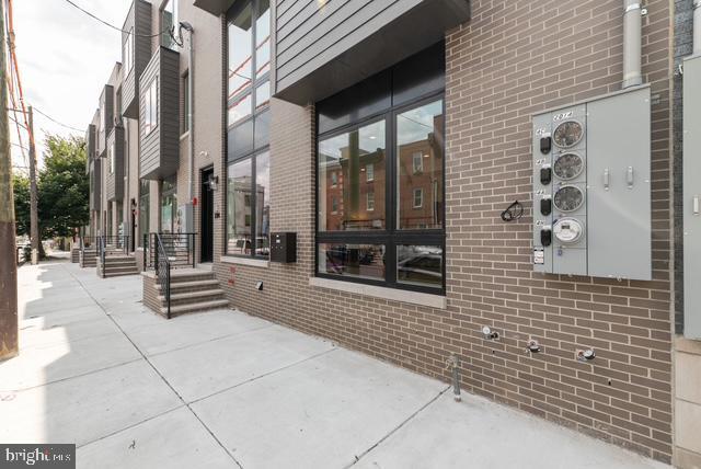 Building Photo - 2014 N 5th St