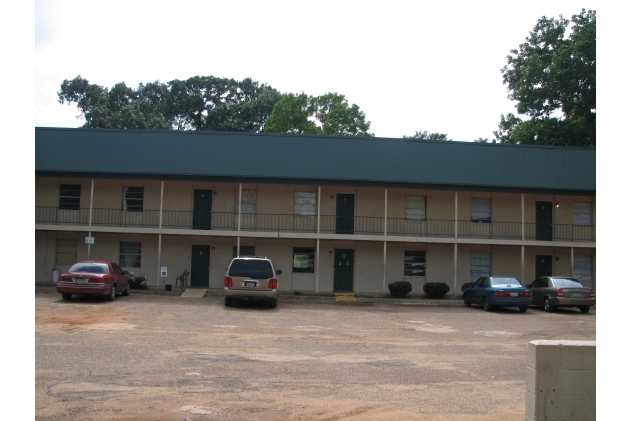 Exterior of the apartment - Park Place Apartments