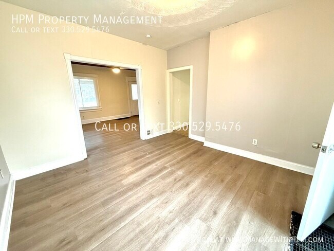 Building Photo - 3908 Fairmount Blvd NE