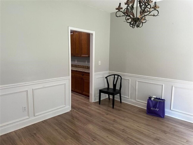 Building Photo - 1702 Stonegate Way SW