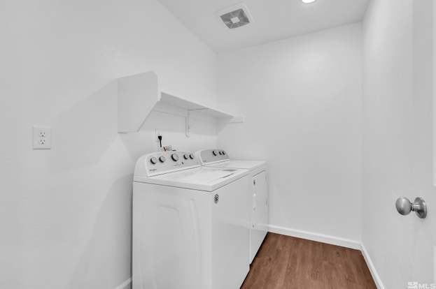 Building Photo - 698 Valmy Dr
