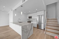 Building Photo - 957 Figueroa Terrace