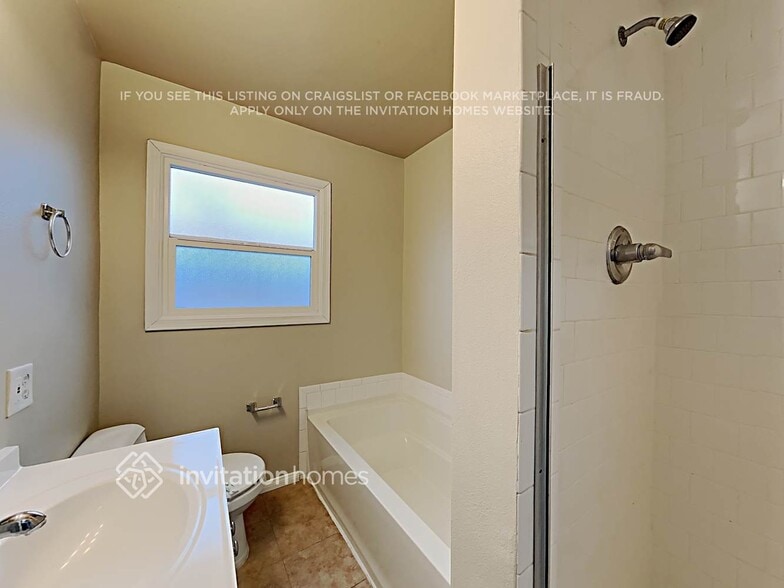 Building Photo - 6271 Coronado Ave