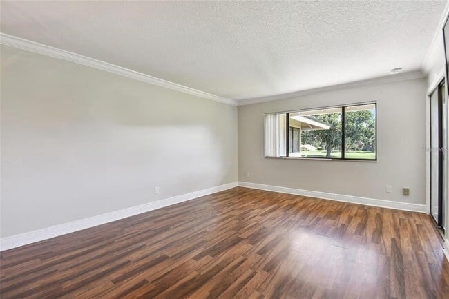 Building Photo - 29129 Bay Hollow Dr