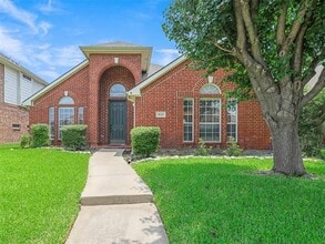 Building Photo - 5653 Westwood Ln