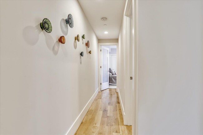 Building Photo - 2024 16th Street NW, # 3