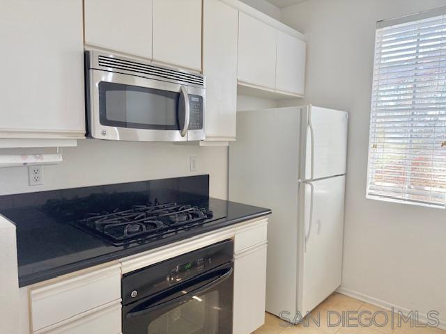 Building Photo - 10884 Sabre Hill Dr