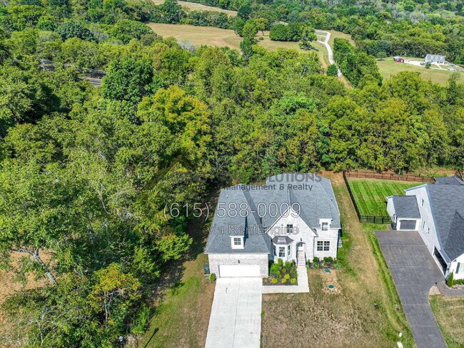 Building Photo - 631 Silva Ln
