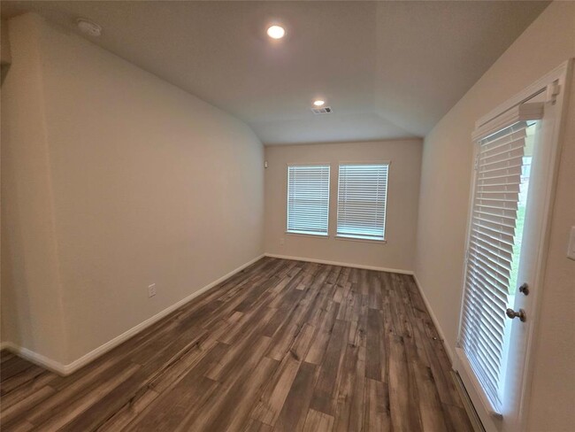 Building Photo - 229 Cresta Cv Ct