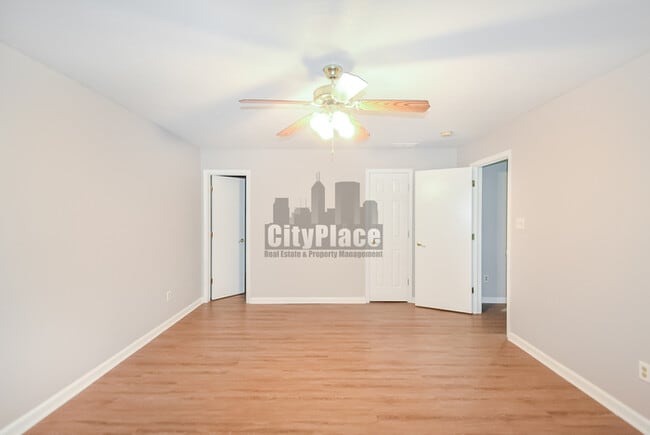 Building Photo - 4617 Welton St