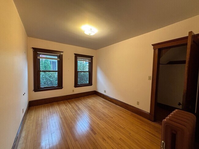 Building Photo - 250 Arlington St