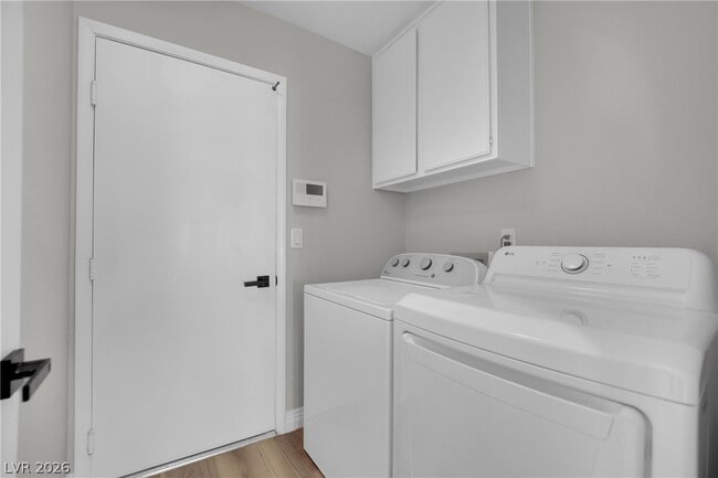 Building Photo - 2520 Machado Dr