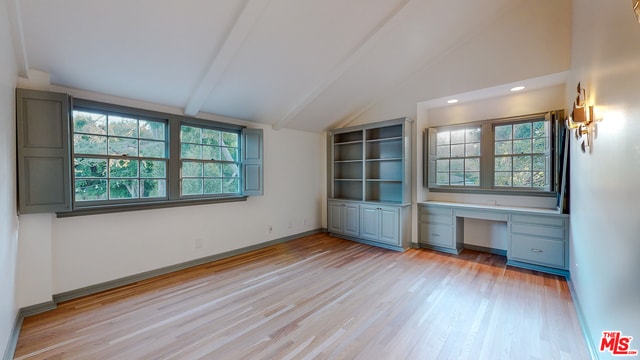 Building Photo - 271 Loring Ave