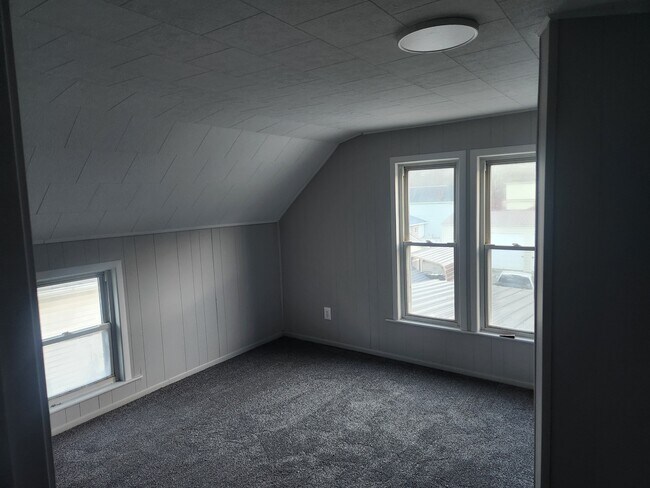 Building Photo - 53710 Quimby Ave