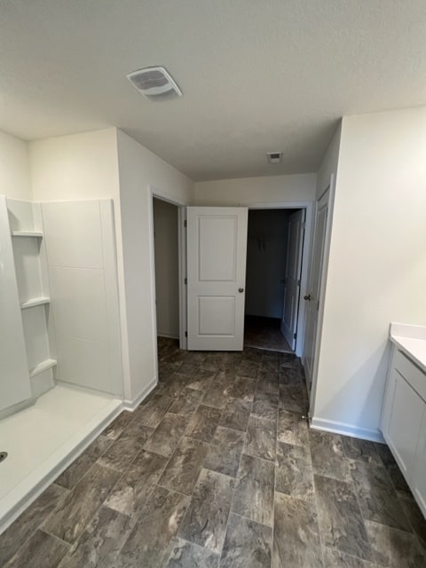 Building Photo - 228 Belle Ct