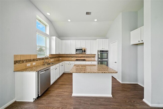 Building Photo - 28634 Cranford Sage Ln