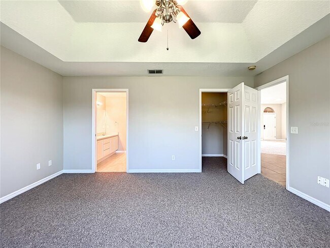 Building Photo - 1364 Hillview Dr