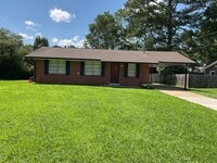 Building Photo - 15 Lindsey Terrace