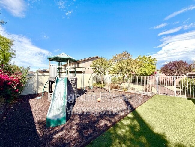 Building Photo - 33205 Gypsum St