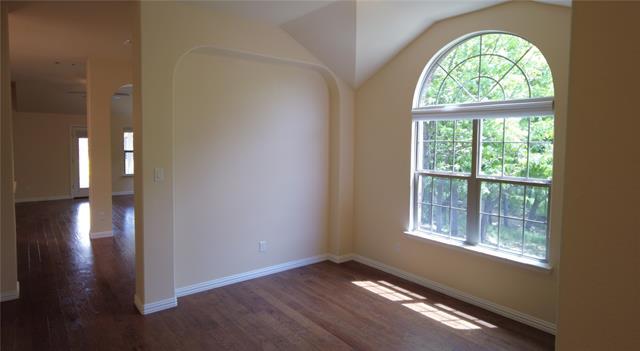 Building Photo - 300 Dorset Ct