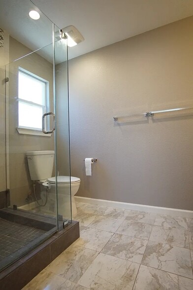 Building Photo - 2498 Amaryl Dr