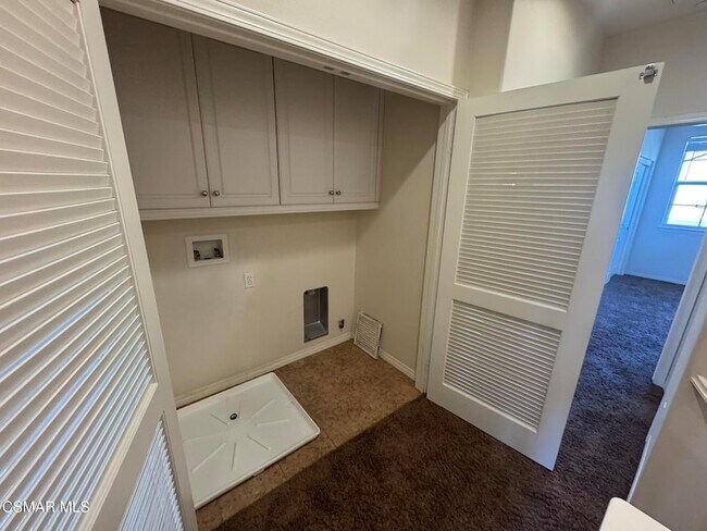 Building Photo - 1654 Heywood St