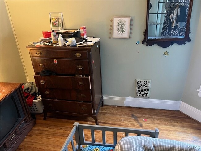 Building Photo - 110 Clinton Pl