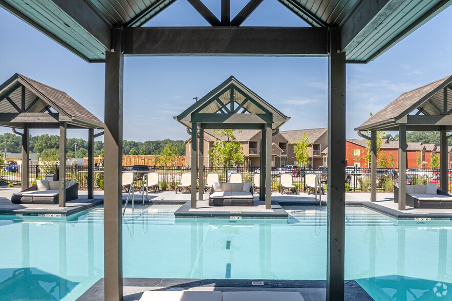 Pool/Cabanas - Atlas at Cabot