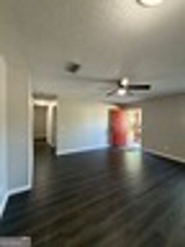 Building Photo - 73 Talbot Ct