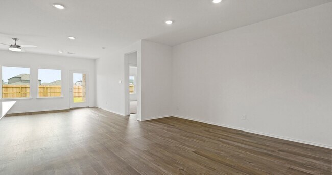 Building Photo - 31722 Melkridge Rd