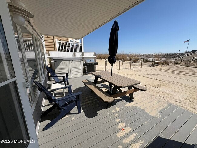 Building Photo - 35 Dune Terrace