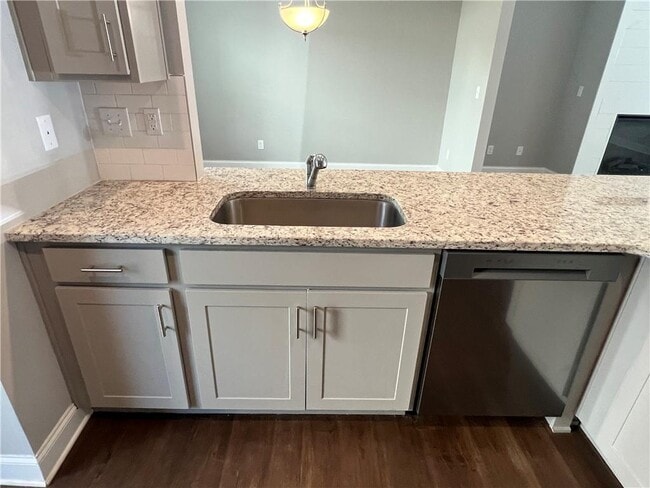 Building Photo - 7711 Fawn Cir
