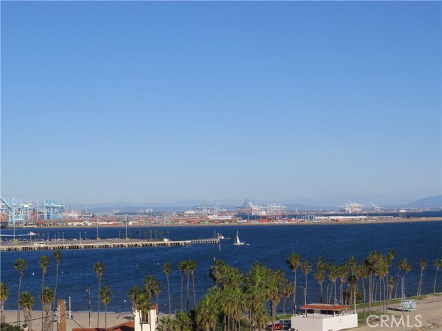 Building Photo - 3935 Bluff Pl