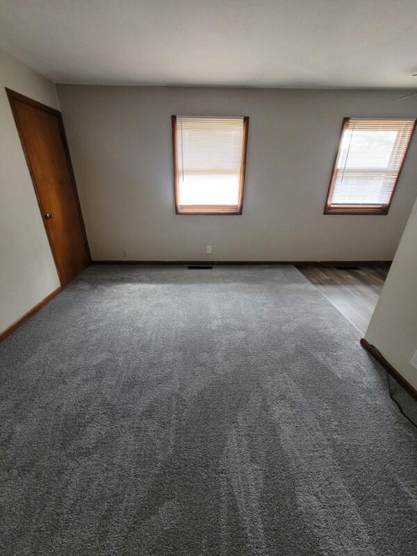 Building Photo - 319 Pershing Ave NE