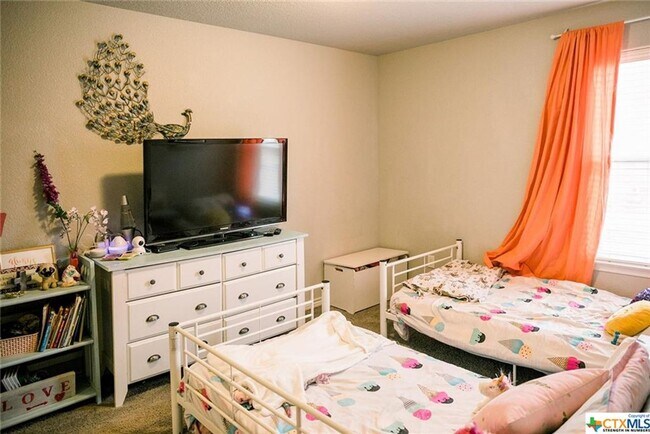 Building Photo - 2525 Elk Creek St