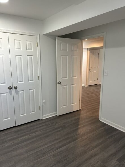 Building Photo - 20573 Breezyhill Dr