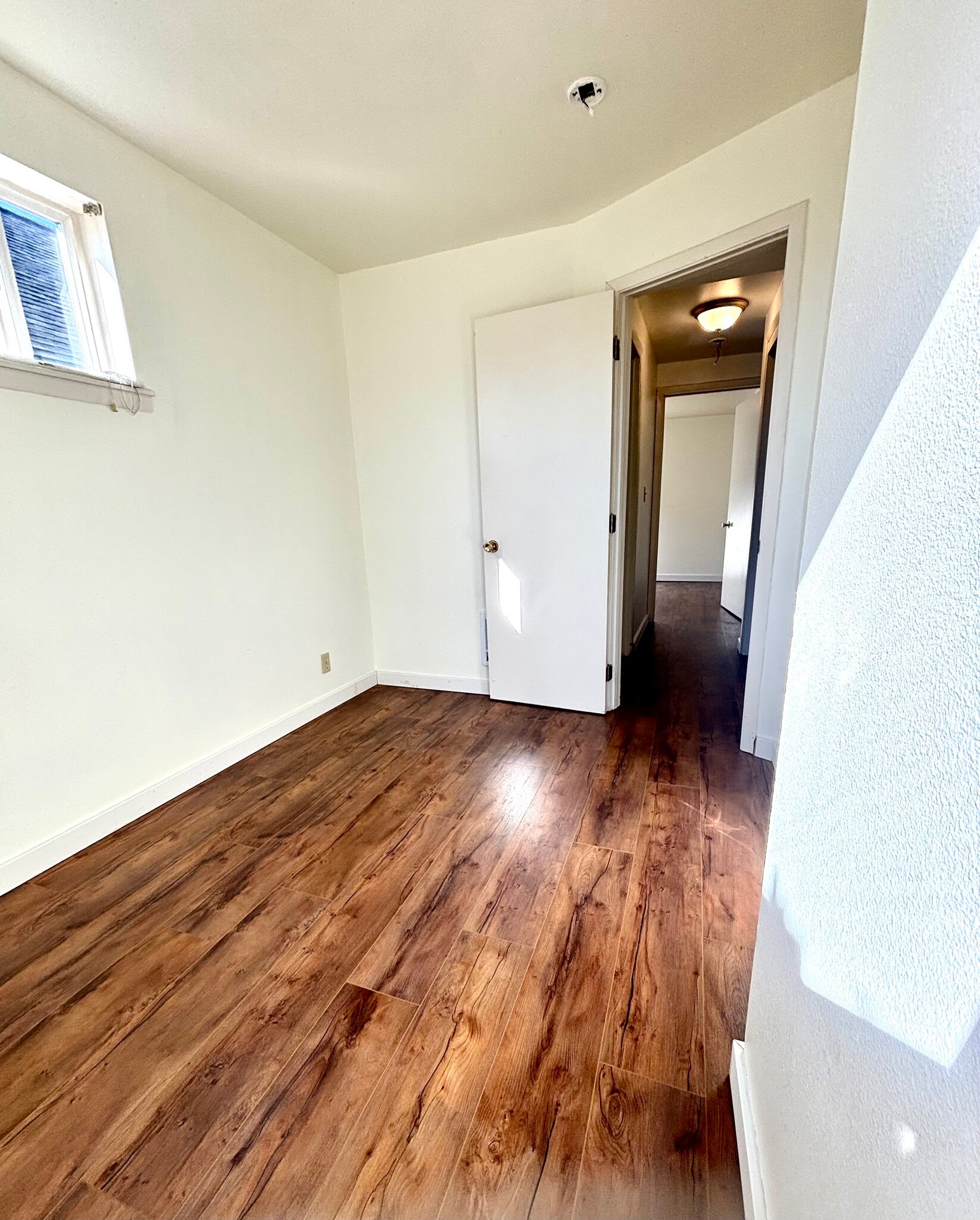 Building Photo - 1007 W Main St