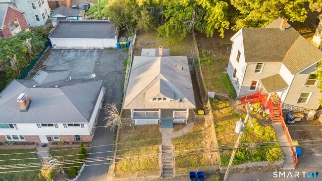 Building Photo - 97 Wall St