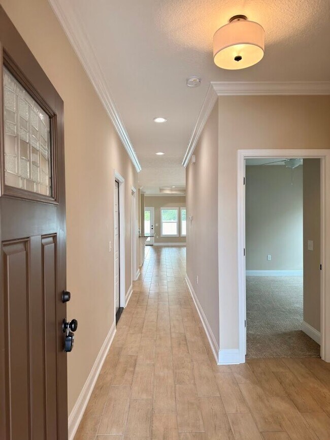 Building Photo - 124 The Villas Wy