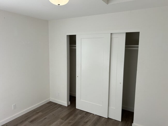 Building Photo - Super Cute 1 Bedroom, 1 Bath West Petaluma...