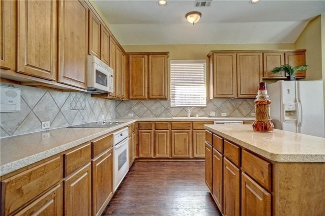 Building Photo - 9613 Courtright Dr