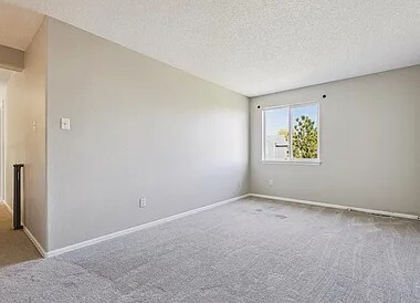 Building Photo - 5341 E 129th Way