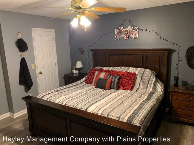 Building Photo - 3 br, 2 bath House - 1181 Northlake Drive